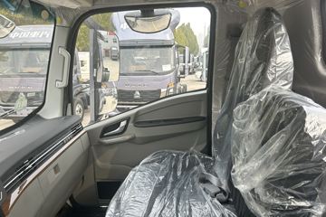 ����HOWOͳ˧ 2.5L���� 185���� �й�����12�� 4.15�׵��Ų�դʽ�ῨͼƬ