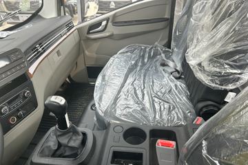 ����HOWOͳ˧ 2.5L���� 185���� �й�����12�� 4.15�׵��Ų�դʽ�ῨͼƬ