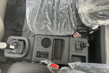 ����HOWOͳ˧ 2.5L���� 185���� �й�����12�� 4.15�׵��Ų�դʽ�ῨͼƬ