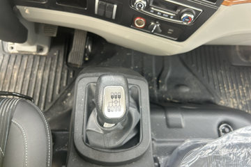 ����HOWOͳ˧ 2.5L���� 185���� �й�����12�� 4.15�׵��Ų�դʽ�ῨͼƬ