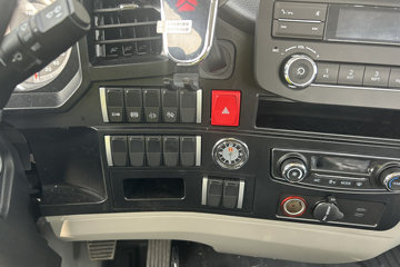 ����HOWOͳ˧ 2.5L���� 185���� �й�����12�� 4.15�׵��Ų�դʽ�ῨͼƬ