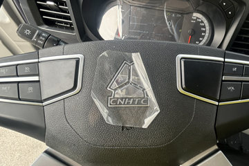����HOWOͳ˧ 2.5L���� 185���� �й�����12�� 4.15�׵��Ų�դʽ�ῨͼƬ