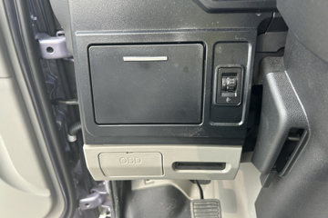 ����HOWOͳ˧ 2.5L���� 185���� �й�����12�� 4.15�׵��Ų�դʽ�ῨͼƬ
