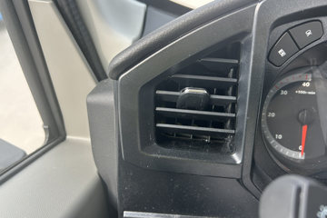 ����HOWOͳ˧ 2.5L���� 185���� �й�����12�� 4.15�׵��Ų�դʽ�ῨͼƬ