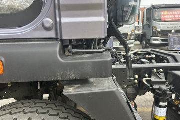 ����HOWOͳ˧ 2.5L���� 185���� �й�����12�� 4.15�׵��Ų�դʽ�ῨͼƬ