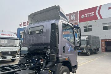 ����HOWOͳ˧ 2.5L���� 180���� �й�����12�� 4.15�׵�����ʽ�ῨͼƬ