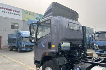 ����HOWOͳ˧ 2.5L���� 180���� �й�����12�� 4.15�׵�����ʽ�ῨͼƬ