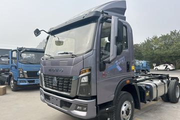 ����HOWOͳ˧ 2.5L���� 180���� �й�����12�� 4.15�׵�����ʽ�ῨͼƬ