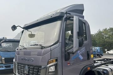 ����HOWOͳ˧ 2.5L���� 180���� �й�����12�� 4.15�׵�����ʽ�ῨͼƬ