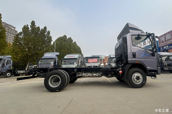 重汽豪沃统帅 160马力 厢式 可带合法尾板公告 欢迎到店挑选