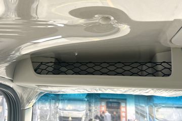 ����HOWOͳ˧ 2.5L���� 180���� �й�����12�� 4.15�׵�����ʽ�ῨͼƬ