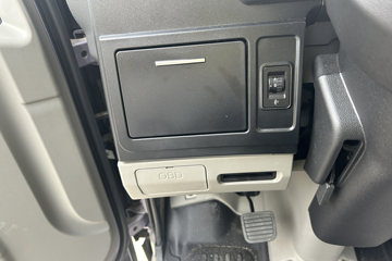 ����HOWOͳ˧ 2.5L���� 180���� �й�����12�� 4.15�׵�����ʽ�ῨͼƬ