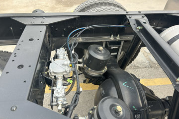 ����HOWOͳ˧ 2.5L���� 180���� �й�����12�� 4.15�׵�����ʽ�ῨͼƬ