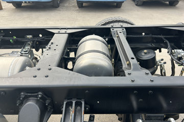 ����HOWOͳ˧ 2.5L���� 180���� �й�����12�� 4.15�׵�����ʽ�ῨͼƬ