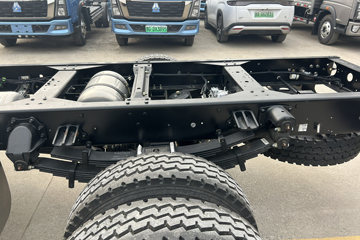 ����HOWOͳ˧ 2.5L���� 180���� �й�����12�� 4.15�׵�����ʽ�ῨͼƬ