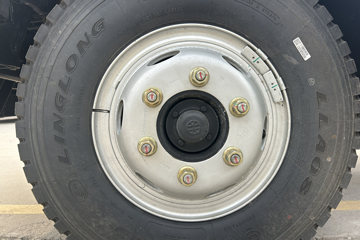 ����HOWOͳ˧ 2.5L���� 180���� �й�����12�� 4.15�׵�����ʽ�ῨͼƬ