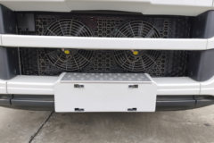 东风天龙旗舰KX 王者版 14.5L LNG 630马力 6X4 伊顿12档 AMT自动档 牵引车