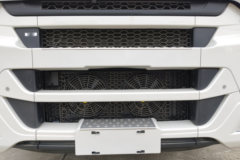 东风天龙旗舰KX 王者版 14.5L LNG 630马力 6X4 伊顿12档 AMT自动档 牵引车