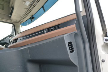 ���������콢KX ���߰� 14.5L LNG 630���� 6X4 ����12�� AMT�Զ��� ǣ����ͼƬ