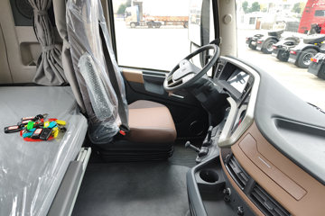 ���������콢KX ���߰� 14.5L LNG 630���� 6X4 ����12�� AMT�Զ��� ǣ����ͼƬ