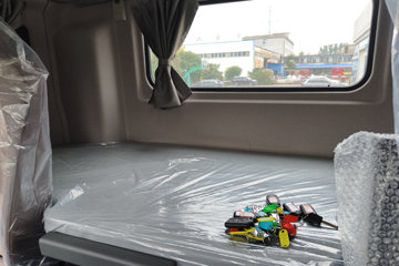 ���������콢KX ���߰� 14.5L LNG 630���� 6X4 ����12�� AMT�Զ��� ǣ����ͼƬ