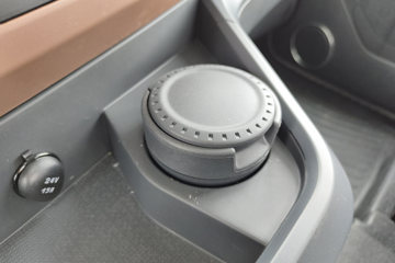 ���������콢KX ���߰� 14.5L LNG 630���� 6X4 ����12�� AMT�Զ��� ǣ����ͼƬ