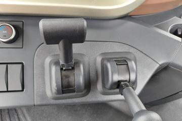 ���������콢KX ���߰� 14.5L LNG 630���� 6X4 ����12�� AMT�Զ��� ǣ����ͼƬ