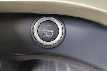 ���������콢KX ���߰� 14.5L LNG 630���� 6X4 ����12�� AMT�Զ��� ǣ����ͼƬ