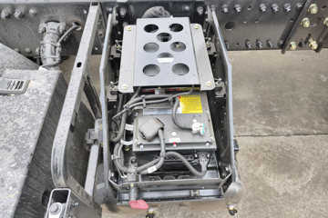 ���������콢KX ���߰� 14.5L LNG 630���� 6X4 ����12�� AMT�Զ��� ǣ����ͼƬ