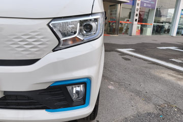 ������Խ��V7EV 2025�� ������ 9�� ���綯��� ����ʱ��50.23kWhͼƬ