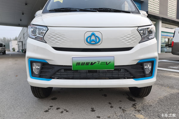 购跨越星V7EV电动封闭厢货 享高达0.1万优惠