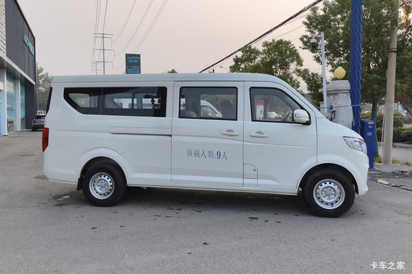 跨越星V7EV电动封闭厢货包头市火热促销中 让利高达0.1万