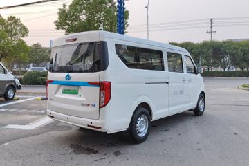������Խ��V7EV 2025�� ������ 9�� ���綯��� ����ʱ��50.23kWhͼƬ