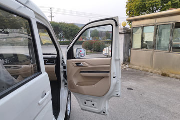 ������Խ��V7EV 2025�� ������ 9�� ���綯��� ����ʱ��50.23kWhͼƬ