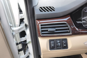 ������Խ��V7EV 2025�� ������ 9�� ���綯��� ����ʱ��50.23kWhͼƬ