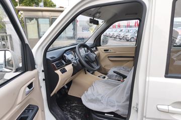 ������Խ��V7EV 2025�� ������ 9�� ���綯��� ����ʱ��50.23kWhͼƬ