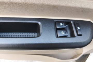 ������Խ��V7EV 2025�� ������ 9�� ���綯��� ����ʱ��50.23kWhͼƬ