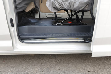 ������Խ��V7EV 2025�� ������ 9�� ���綯��� ����ʱ��50.23kWhͼƬ