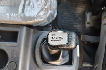 ����HOWO���� 2.5L���� 180���� �й�����8�� 4.15�׵��Ų�դʽ�ῨͼƬ