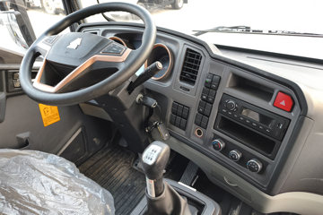 ����HOWO���� 2.5L���� 180���� �й�����8�� 4.15�׵��Ų�դʽ�ῨͼƬ