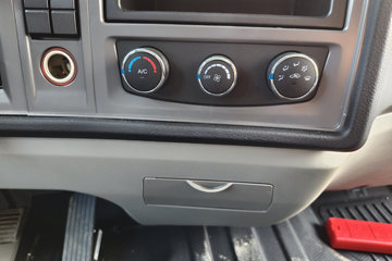 ����HOWO���� 2.5L���� 180���� �й�����8�� 4.15�׵��Ų�դʽ�ῨͼƬ