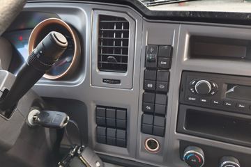 ����HOWO���� 2.5L���� 180���� �й�����8�� 4.15�׵��Ų�դʽ�ῨͼƬ