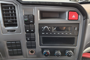 ����HOWO���� 2.5L���� 180���� �й�����8�� 4.15�׵��Ų�դʽ�ῨͼƬ