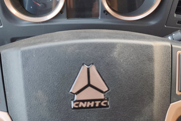 ����HOWO���� 2.5L���� 180���� �й�����8�� 4.15�׵��Ų�դʽ�ῨͼƬ