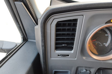 ����HOWO���� 2.5L���� 180���� �й�����8�� 4.15�׵��Ų�դʽ�ῨͼƬ