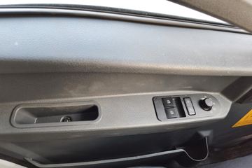 ����HOWO���� 2.5L���� 180���� �й�����8�� 4.15�׵��Ų�դʽ�ῨͼƬ