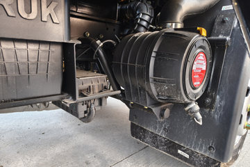 ����HOWO���� 2.5L���� 180���� �й�����8�� 4.15�׵��Ų�դʽ�ῨͼƬ