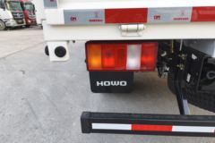 中国重汽HOWO 悍将 4.5T 4.15米单排纯电动栏板轻卡100kWh