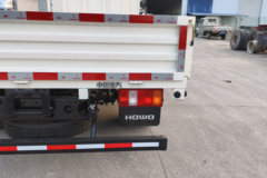 中国重汽HOWO 悍将 4.5T 4.15米单排纯电动栏板轻卡100kWh