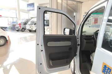 Զ�� ȫ������V7E���ܰ� 2025�� �ǻ۰� 5�� ���綯��� ����51.4kWhͼƬ